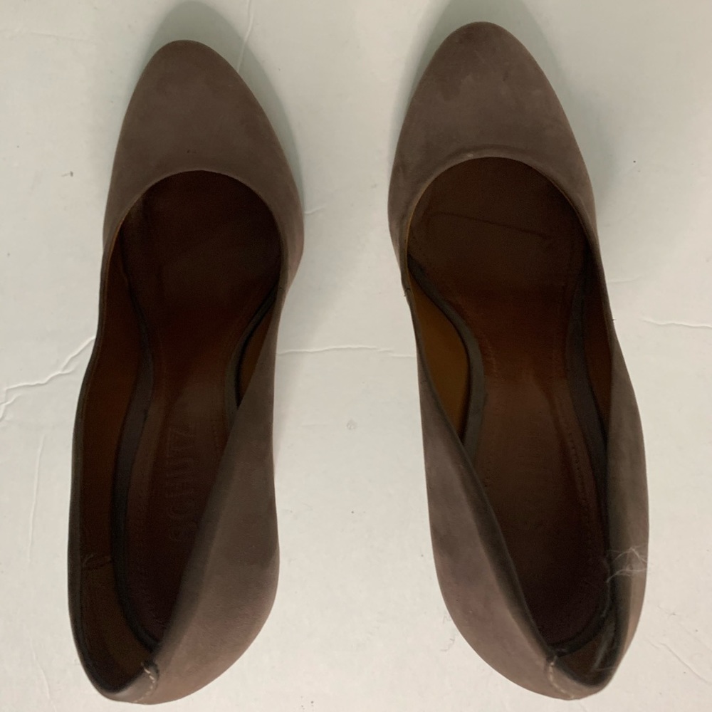 Heels - Picture 2 of 3